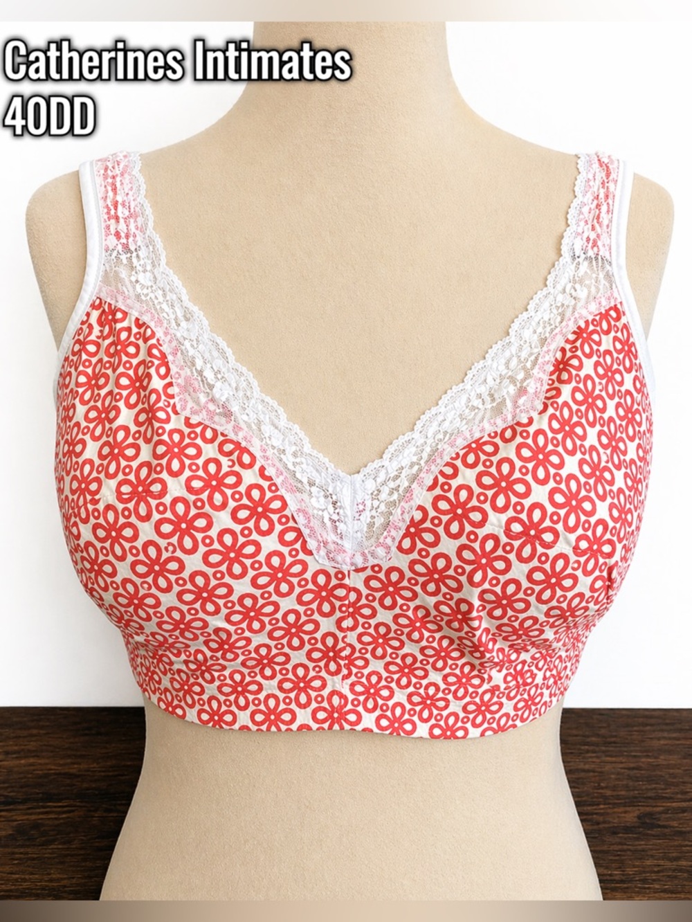 Catherines Intimates 40DD Wireless Bra Red Floral Lace NWOT